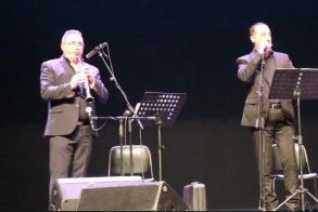 Ιστορία και παράδοση  με «τα τραγούδια του ‘21»  στην εξαίρετη συναυλία Λάλεζα  με την ορχήστρα Παράσχου