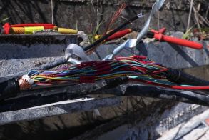 Καταγγελία για δολιοφθορά: Άγνωστοι έκοψαν καλώδια τηλεδιοίκησης σιδηροδρόμου, λίγο έξω από το Πλατύ Ημαθίας