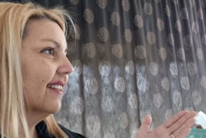 Tοποθέτηση απινιδωτή στο ΚΕΔΑΣΥ Ημαθίας εις μνήμην της εκπαιδευτικού Γεωργίας Κούτλα 