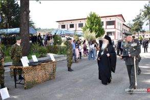 Τον προστάτη της Άγιο Γεώργιο τίμησε χθες η 1η Μεραρχία Πεζικού στη Βέροια