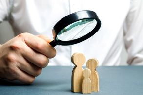 Αφού δεν γεννάμε παιδιά  θα πάρουμε σύνταξη  μετά τα 70;;;