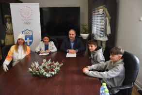 Την Κυριακή 30 Νοεμβρίου 2025 Ο Δήμος Νάουσας υποδέχεται τη Χειμερινή  Ολυμπιακή Φλόγα: Διαδρομή, Τελετουργικό, Πολιτιστικό Πρόγραμμα και Λαμπαδηδρόμοι -Ν. Κουτσογιάννης: Καλούμε όλους τους δημότες να συμμετάσχουν ενεργά σε αυτή τη γιορτή