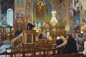 Πρώτη φορά Θεία Λειτουργία στη νοηματική γλώσσα σε εκκλησία του Βόλου