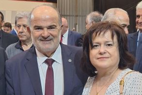 Καββαθάς - Τσιπουρίδου, τα είπαν στη ΔΕΘ για τα προβλήματα του λιανεμπορίου