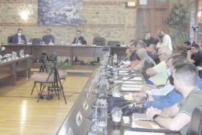 Στο Δημοτικό Συμβούλιο Βέροιας  - Μεγάλη πληγή για τους Δήμους, το «λαμβάνειν» από τις εταιρίες παροχής ρεύματος