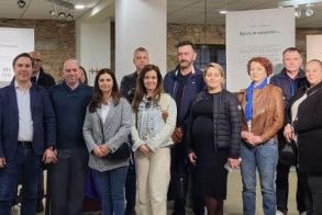 Σημαντικά τοπόσημα του Δήμου Νάουσας επισκέφθηκαν 30 δημοσιογράφοι της Ένωσης Βαλκανικών Πρακτορείων Ειδήσεων