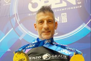 Με 4 χρυσά μετάλλια επέστρεψε ο Στέργιος Παπαγιάννης από το Διεθνές OPEN της παγκόσμιας ομοσπονδίας JIU JITSU (IBJJF) στο Λονδίνο