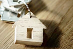 ΔΥΠΑ: Ξεπέρασαν τις 2.000 εγκρίσεις και τις 9.400 προεγκρίσεις τα δάνεια του προγράμματος «Σπίτι μου» για νέους και νέα ζευγάρια