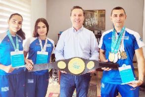 Συνάντηση Δημάρχου Νάουσας με διακριθέντες αθλητές  στο άθλημα Taekwon- Do