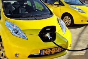 Ξεκινά το νέο πρόγραμμα «Πράσινα Ταξί» για αντικατάσταση των παλαιών ρυπογόνων με αμιγώς ηλεκτρικά