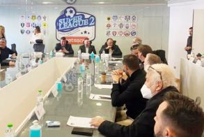Ο Αυγενάκης παίζει τα… ρέστα του για να αλώσει τη SL2!!