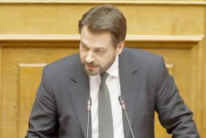 Τάσος Μπαρτζώκας  στη Βουλή: Θεσπίζουμε αλλαγές που ενδυναμώνουν Δήμους και Περιφέρειες και αυξάνουν  τη διαφάνεια στους ΟΤΑ