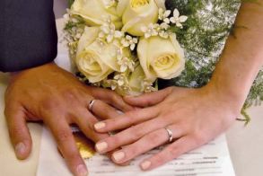 Ψηφιακά πλέον η άδεια πολιτικού γάμου από τους δήμους