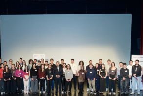 Eurobank | 23 χρόνια «Μπροστά για την Παιδεία» - Η Αριστεία στο επίκεντρο  Βέροια | Τελετή Βράβευσης Αριστούχων Μαθητών