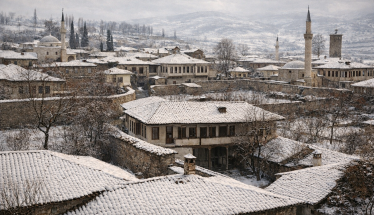 ΜεΜιαΜατια Σπάνια φωτογραφία της πόλης καλυμμένης από χιόνι κατά τη διάρκεια του Α΄ Παγκοσμίου Πολέμου (1916-1917)