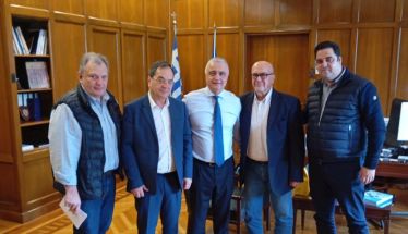 Με τον υφ. Ανάπτυξης,  Λ. Τσαβδαρίδη, συναντήθηκαν μέλη της Ο.Ε.Ζ.Ε.  για ζητήματα του κλάδου τους