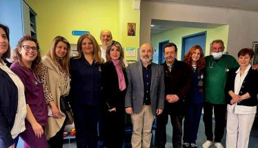 Παιδιατρική Κλινική Νοσοκομείου Νάουσας: Παραλαβή της 12ης «Βιβλιοθήκης Ανάσας» του WinCancer