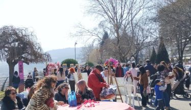 Η Βέροια καλωσόρισε την  Άνοιξη και τις «Ανθισμένες Ροδακινιές», στο πάρκο των Αγίων Αναργύρων