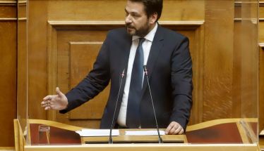 Ο Τάσος Μπαρτζώκας με 10 βουλευτές της Ν.Δ. επαναφέρουν στην κυβερνητική ατζέντα το ενεργειακό κόστος