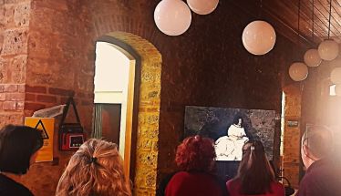 Ο «Έρασμος» ευχαριστεί τους συντελεστές της 1ης ΣΥΝΑΝΤΗΣΗΣ VIDEO ART FEST – ΒΕΡΟΙΑ 2026 «ΒΙΟΓΡΑΦΙΕΣ 4+1 ΓΥΝΑΙΚΕΣ