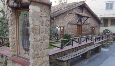 Πανηγυρίζει  το παρεκκλήσι  του Αγίου  Φανουρίου  στη Βέροια