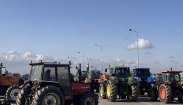 Αποχώρησαν και από τα Μάλγαρα οι αγρότες με τα τρακτέρ τους