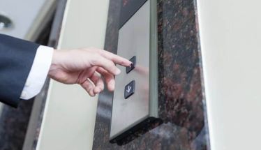 Μέχρι το τέλος Νοεμβρίου η ηλεκτρονική απογραφή όλων των ανελκυστήρων, ανεξάρτητα  από την ηλικία ή την τεχνική τους κατάσταση -Άνοιξε η πλατφόρμα καταχώρησης  από  ιδιοκτήτες, διαχειριστές ή εξουσιοδοτημένους τεχνικούς