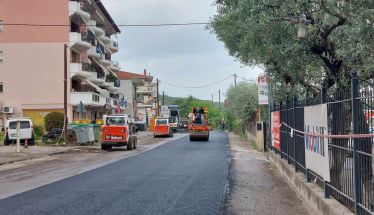 Δήμος Βέροιας: Συνεχίζονται  οι εργασίες ασφαλτόστρωσης  στην οδό Παυσανίου στο πλαίσιο του έργου «Βελτίωση Οδικής Ασφάλειας» 