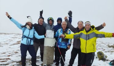 Κυριακή 25 Ιανουαρίου 2026 ΚΟΠΗ ΒΑΣΙΛΟΠΙΤΑΣ Κορυφή Ασούρμπασι 1.890μέτρα με τους Ορειβάτες Βέροιας