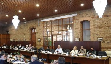 ΔΗΜΟΤΙΚΟ ΣΥΜΒΟΥΛΙΟ ΒΕΡΟΙΑΣ Λογοδοσία σε ήπιους τόνους, για κολυμβητήριο, ειδικούς συνεργάτες, παιδικές χαρές, Προμηθέα και Βεργίνα