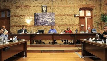 Στο χθεσινό δημοτικό συμβούλιο Δήμαρχος Βέροιας: Τα καίρια  προβλήματα της Αυτοδιοίκηση  έμειναν πίσω, για μια φορά ακόμα -Συγκέντρωση διαμαρτυρίας αιρετών έξω από τη Βουλή στις 19 Δεκεμβρίου