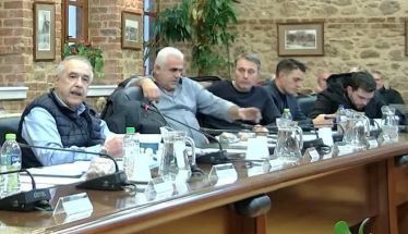 Στο δημοτικό συμβούλιο Βέροιας, η απένταξη του έργου τεχνητής χιόνωσης στο Χ.Κ. Σελίου  -Κριτική της μειοψηφίας στο δήμο – Το ιστορικό της διαδικασίας από τον πρόεδρο της πρώην διοίκησης του Χιονοδρομικού, Γ. Μιχαλιά