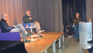 Το βιβλίο του Στράτου Τζίτζη «Έχω κάτι να πω – Στοιχεία για μια θεωρία της συμπλήρωσης», παρουσιάστηκε στη Δημόσια Βιβλιοθήκη Βέροιας