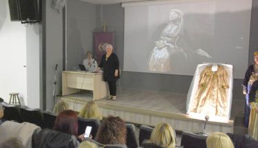 Με μεγάλη επιτυχία πραγματοποιήθηκε η εκδήλωση «Όταν τα υφάσματα αφηγούνται…» στη Νάουσα