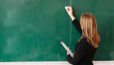 Απόφαση «σταθμός» μονιμοποιεί εκπαιδευτικούς που απείχαν από την αξιολόγηση