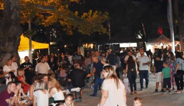 Εντυπωσιακή πρεμιέρα για το Naoussa Street Food Festival 2025 – Wine Edition     Jazz, street food, κρασί και χιλιάδες επισκέπτες στην καρδιά της Νάουσας