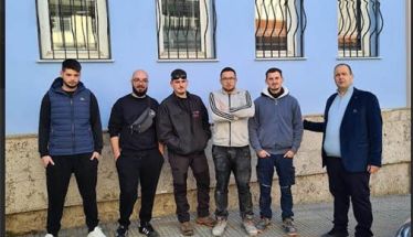 Μαθητές της ΕΠΑΣ ΔΥΠΑ ΒΕΡΟΙΑΣ (πρώην ΟΑΕΔ) του τμήματος  ‘ ΤΕΧΝΙΤΗΣ ΗΛΕΚΤΡΟΛΟΓΙΚΩΝ ΕΡΓΑΣΙΩΝ ΚΑΙ ΑΝΕΛΚΥΣΤΉΡΩΝ΄ επισκεφτήκαν  μαζί με τον καθηγητή τους Μωϋσίδη Γρηγόριο την ΔΕΥΑ Βέροιας 