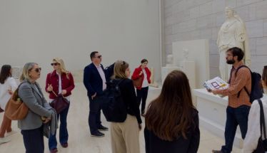 Επίσκεψη μελών του ΟΑΣΕ στον Αρχαιολογικό Χώρο των Αιγών