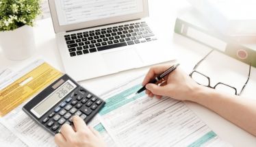 Mειωμένο φόρο θα δουν χιλιάδες φορολογούμενους  που ανήκουν σε τέσσερις συγκεκριμένες κατηγορίες -Ποιοι θα είναι οι τυχεροί των φετινών δηλώσεων