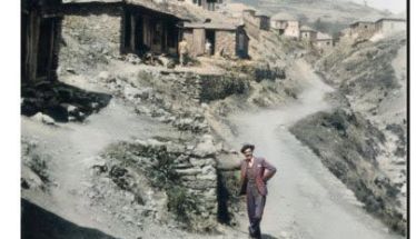Τὰ γραφικὰ μακεδονικὰ ἔθιμα (Γ΄μέρος)  Δώδεκα γάμοι σὲ μιὰ μέρα ψηλὰ στὸ Σέλι τοῦ Βερμίου! Βλάχικος συναγερμὸς σἄν ἀπὸ προσκλητήριο Θεοῦ Τοῦ κ. Νίκου Σφενδόνη