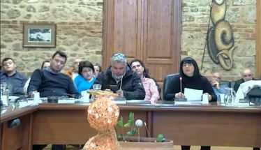 ΔΗΜΟΤΙΚΟ ΣΥΜΒΟΥΛΙΟ ΒΕΡΟΙΑΣ  Δυναμικό αίτημα πολιτών για επέκταση του προαστιακού Θεσσαλονίκης σε Βέροια, Νάουσα, Σκύδρα και Έδεσσα  -Ομόφωνα εγκρίθηκε το ψήφισμα για στήριξη του δήμου Βέροιας