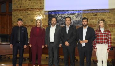 Παρουσιάστηκε το Kids Wallet στη Βέροια Εργαλεία γονικού ελέγχου αλλά και όρια στα παιδιά, για την ασφάλειά τους, στον απέραντο και άγνωστο ψηφιακό κόσμο -Ομιλίες από τον υπουργό Δ. Παπαστεργίου, την Κωνσταντία Δημογλίδου της ΕΛΑΣ, τον δικηγόρο Θεόφιλο Πα