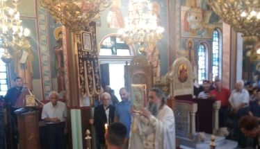 Θεία λειτουργία και μνημόσυνο  στην Ιερά Μονή Αγίου Γεωργίου  Περιστερεώτα στο Ροδοχώρι  την γιορτή του Αγίου Πνεύματος