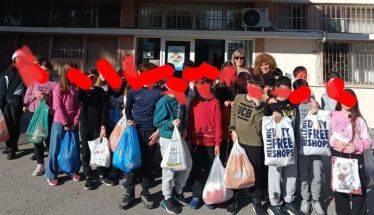 Προσφορά ενόψει των εορτών από τα σχολεία στον Όμιλο Προστασίας Παιδιού Βέροιας