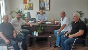 Συνάντηση του βουλευτή της Ελληνικής Λύσης  Βασίλη Κοτίδη με μέλη της Πανελλήνιας Ένωσης Κτηνοτρόφων