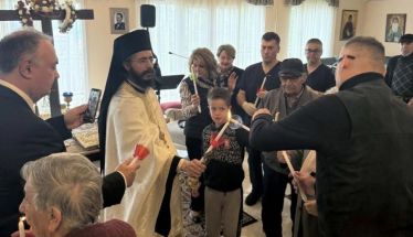 Από το Πένθος στο Φως: Μεγάλη Παρασκευή & Ανάσταση στο Γηροκομείο Βέροιας