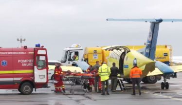 Μεταφέρθηκαν στη Θεσσαλονίκη με αεροσκάφος του ΕΚΑΒ οι δύο τραυματίες οπαδοί του ΠΑΟΚ - Αύριο Σάββατο στην Αλεξάνδρεια οι κηδείες των τριών παιδιών