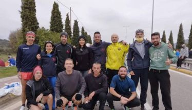 Με 14 δρομείς συμμετείχε στον Αυθεντικό Μαραθώνιο Αθηνών η Makridis Running Team