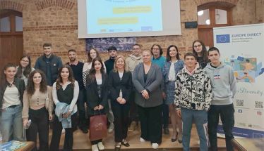 Μαθητές Λυκείων της Βέροιας  ενημερώθηκαν για την λειτουργία, τις δομές και τις ευκαιρίες της Ευρωπαϊκής Ένωσης (ΦΩΤΟΣ)