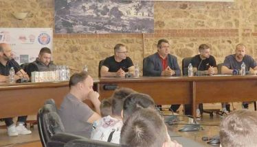 27, 28 και 29 Ιουνίου, στην πλατεία Ωρολογίου Βέροιας: Τουρνουά μπάσκετ «3on3 Τολιόπουλος»  στη μνήμη του Γιάννη Καμπαϊλή, από τον ΑΟΚ -Ο διεθνής μπασκετμπολίστας  Βασίλης Τολιόπουλος, τιμώμενο πρόσωπο της διοργάνωσης